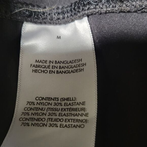 WeWoreWhat Medium Black Leggings - Picture 7 of 10